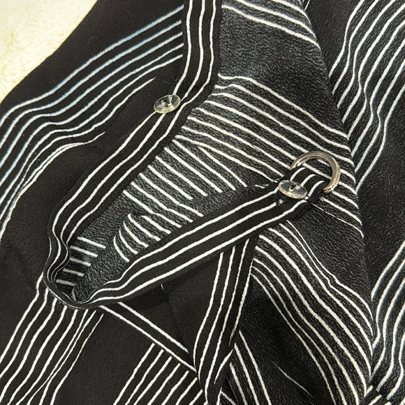 Forever New Wrap skirt - Picture 5 of 5